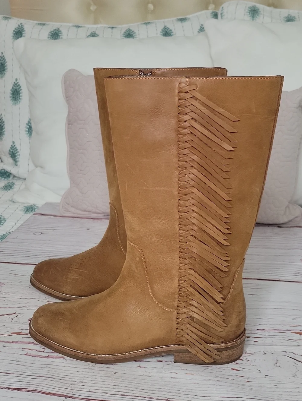 BASS Tall Tan Leather Women's Boots with Fringe NWOT Size 7.5